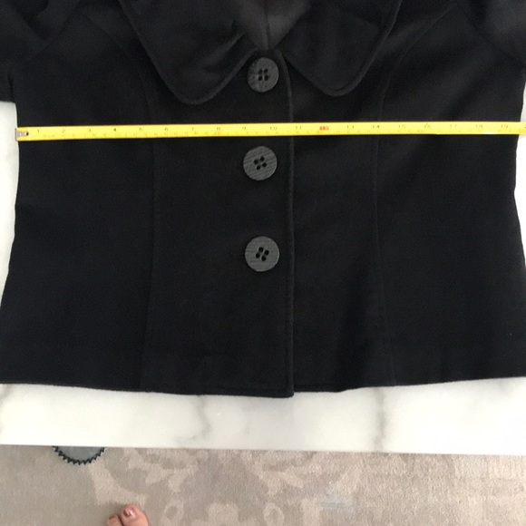 Crop ballon sleeve coat. - Picture 6 of 10